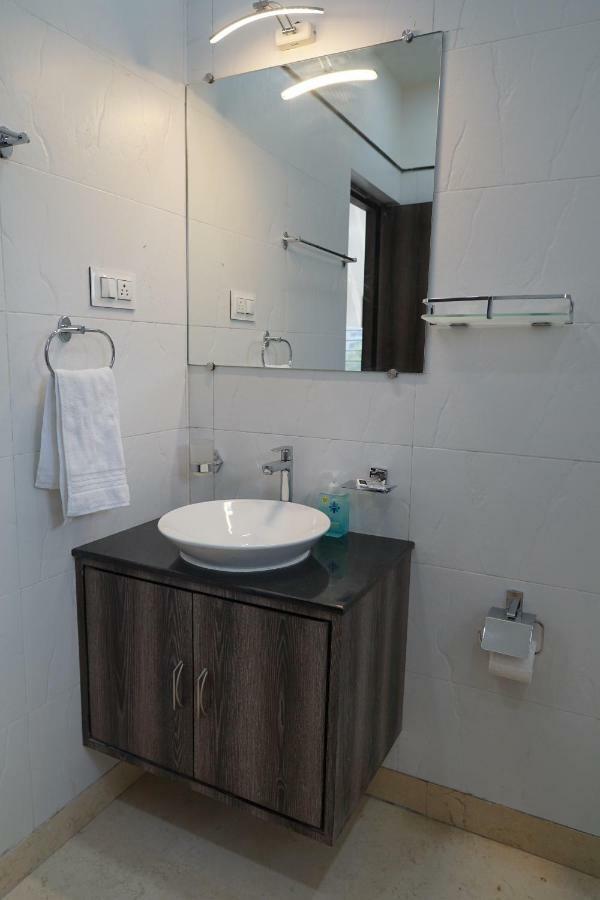 Hotel Rama Golden Root New Town Calcuta Exterior foto